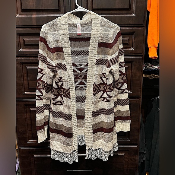 Juniors XL Beige and Brown Patterned CARDIGAN - Picture 1 of 5
